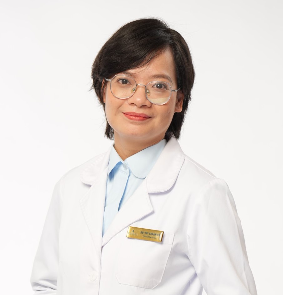 Pharmacist Bui Thi Thanh Ha