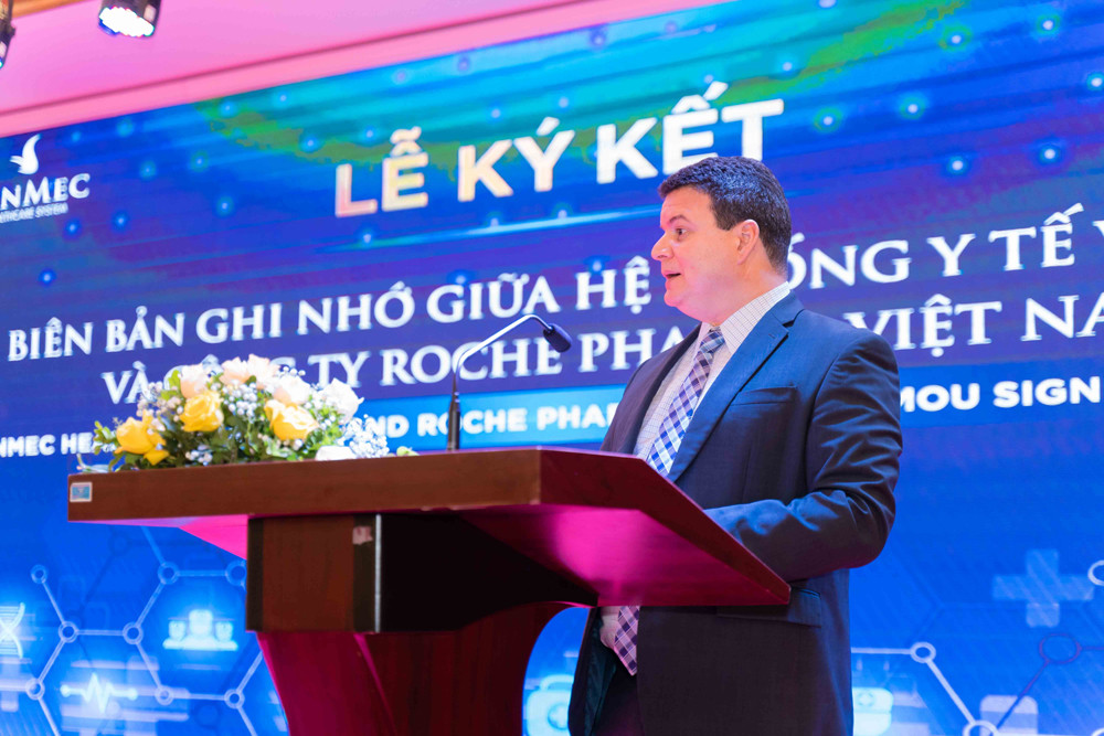 Vinmec collaborates with Roche Pharma Vietnam in cancer research and treatment