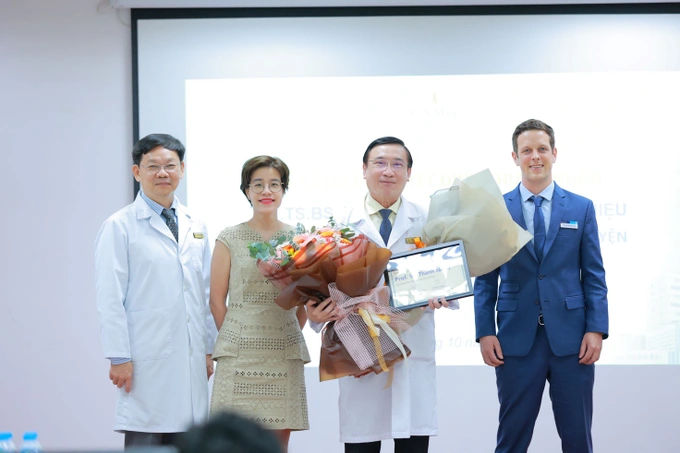 Vinmec has the first wireless pacemaker implantation expert in Vietnam