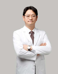 Professor, Ph.D, MD Yun Chang Woon